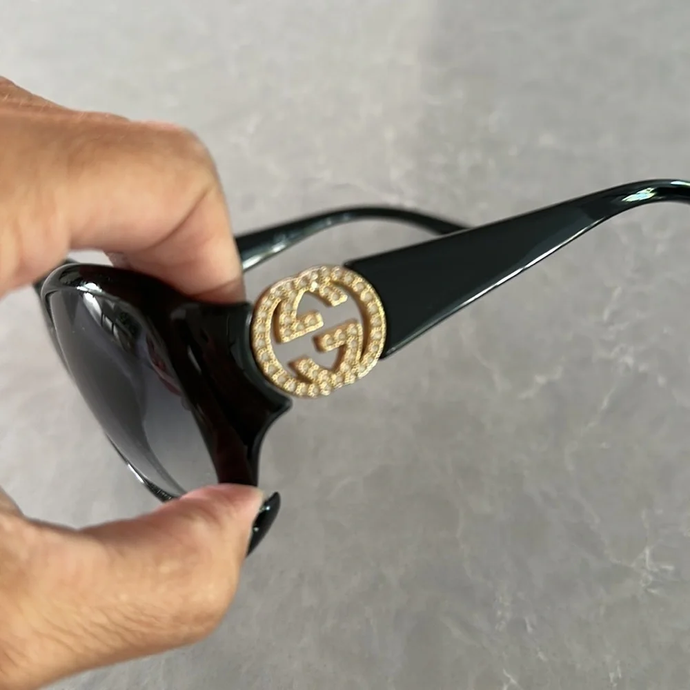 Gucci black sunglasses with crystals GG at the sides - Picture 4 of 9